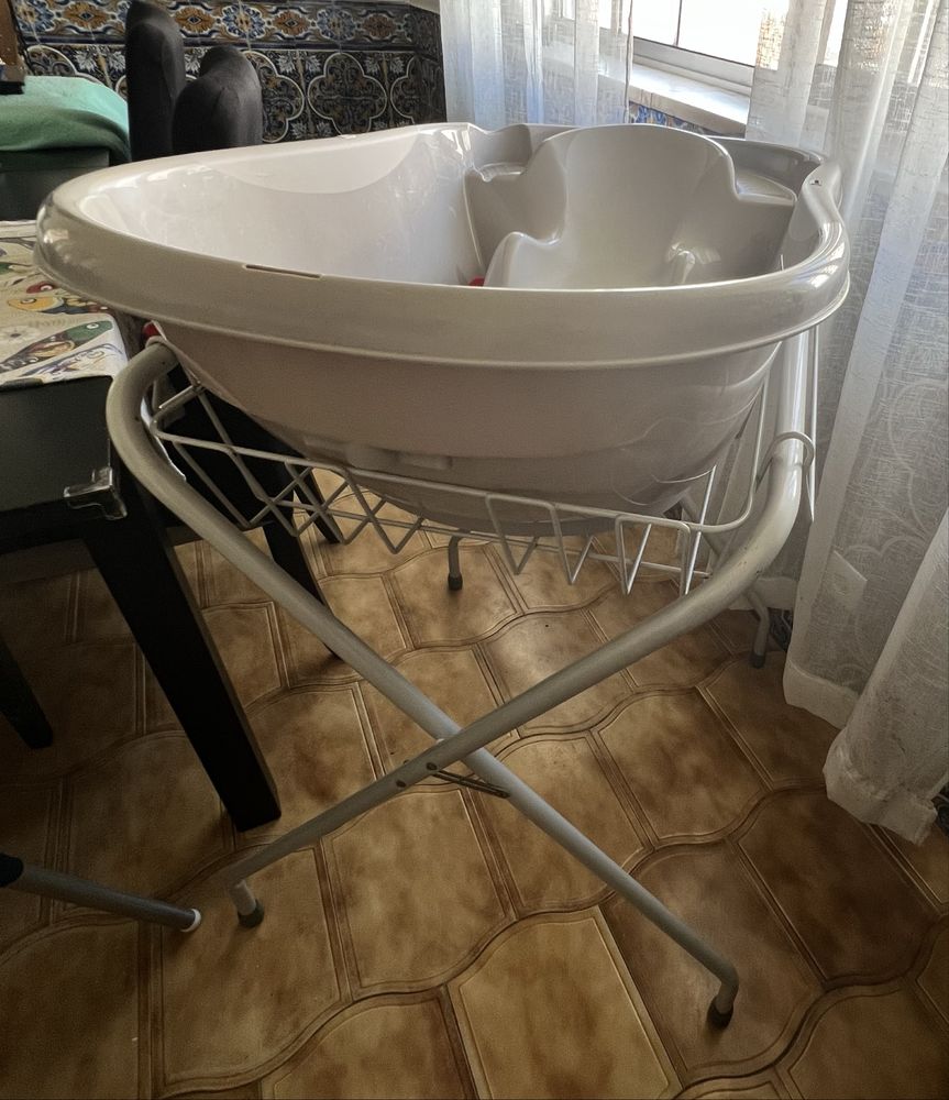 Banheira bebe com suporte