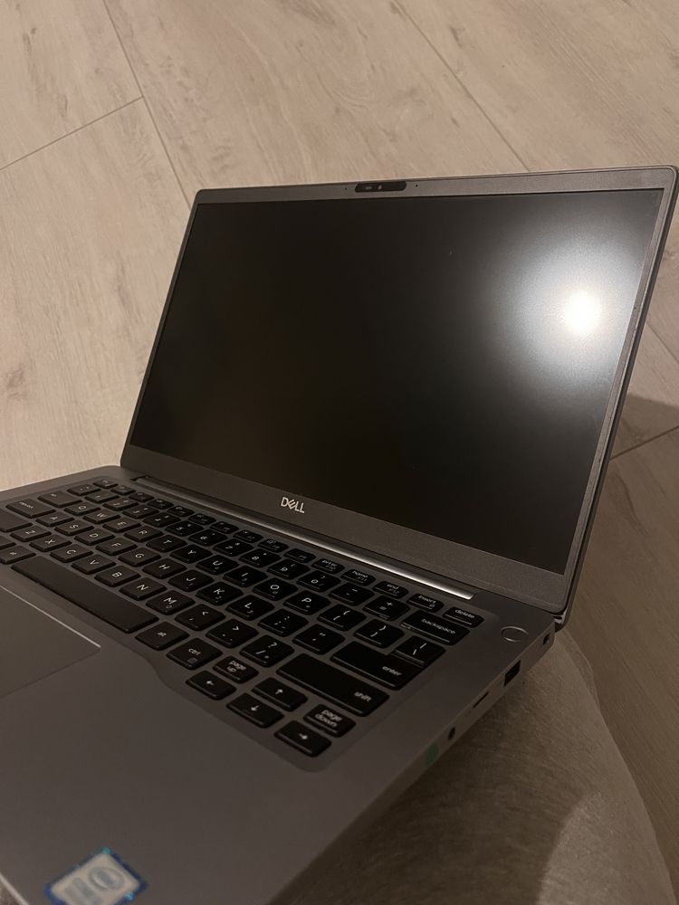 Laptop Dell Latitude 7400 i5 16GB RAM 256 dysk