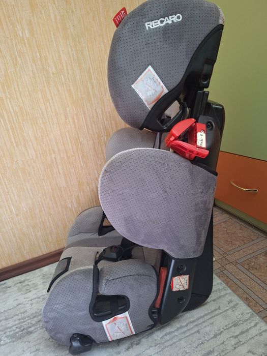 Автокрісто RECARO Young Sport