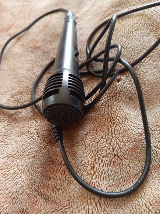 Продам робочій мікрофон