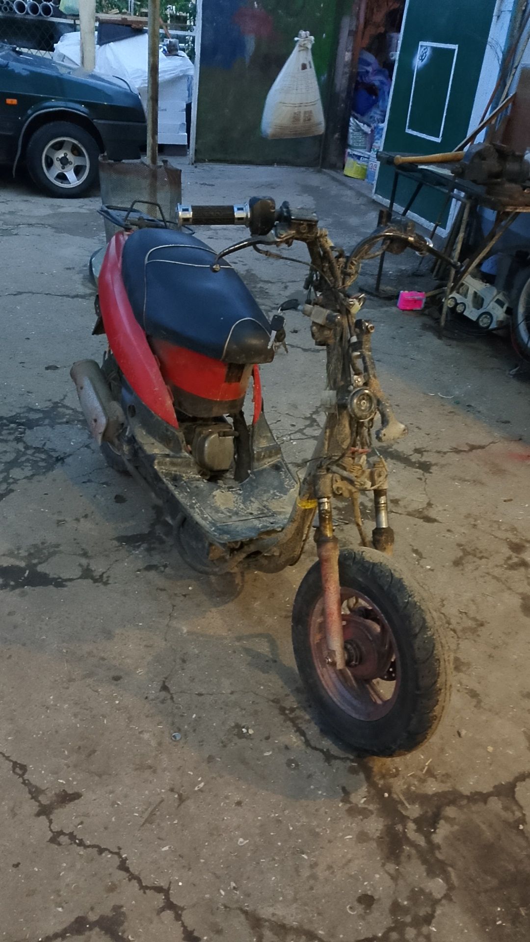 Продам скутер на документах