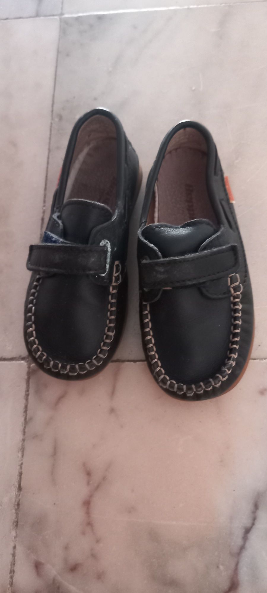 Sapatos de menino
