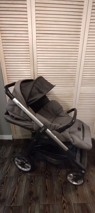 Каляску 4в1 фірми Inglesina