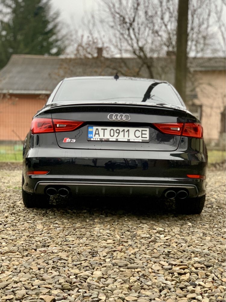 AUDI S3 / 2.0T / 296HP / S-Tronic