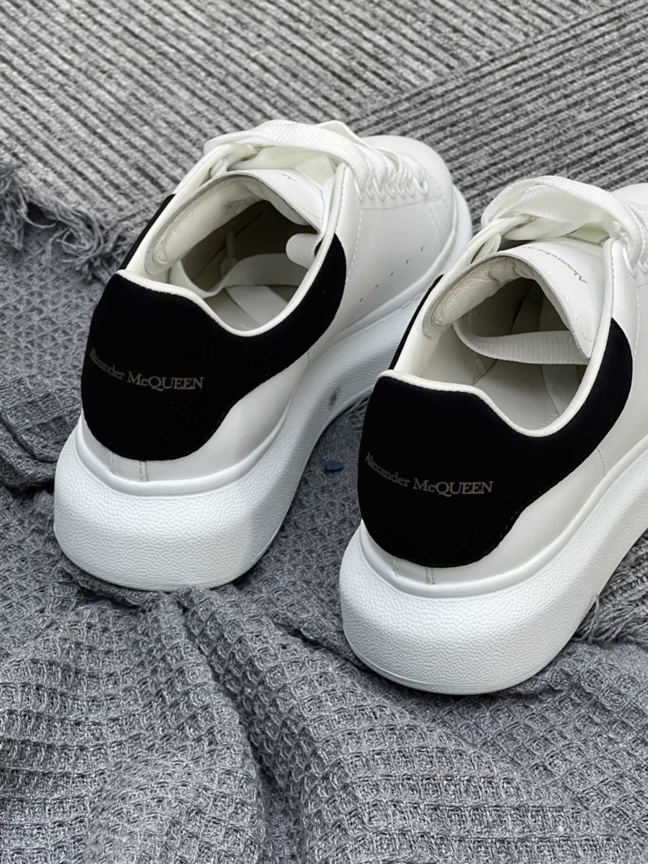 nowy Alexander McQueen WhiteTrampki Moda R.42