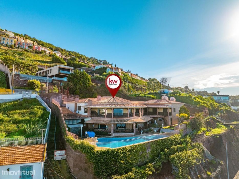 Oportunidade Única: Moradia T6 com Vista Mar no Funchal – Venda Urg