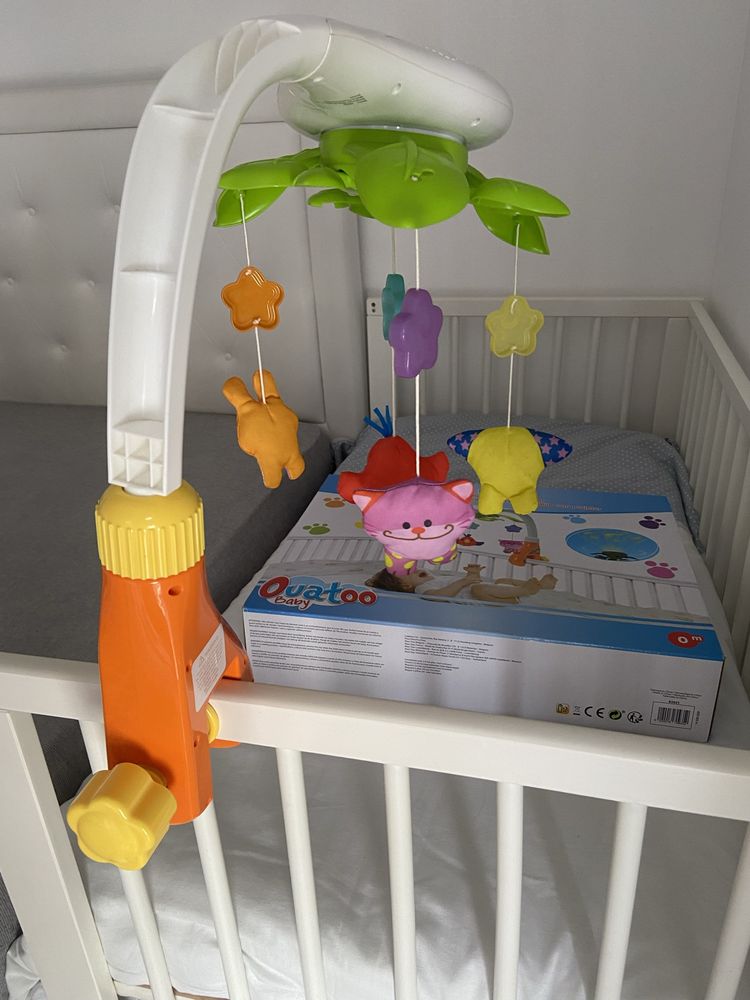 Móbile de projeção Ouatoo Baby (animais) para berço