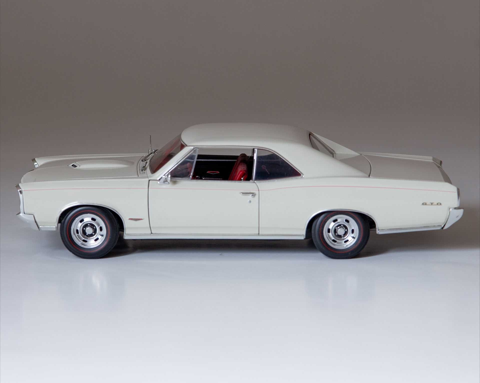 1:18 Pontiac GTO 1966 - Highway 61