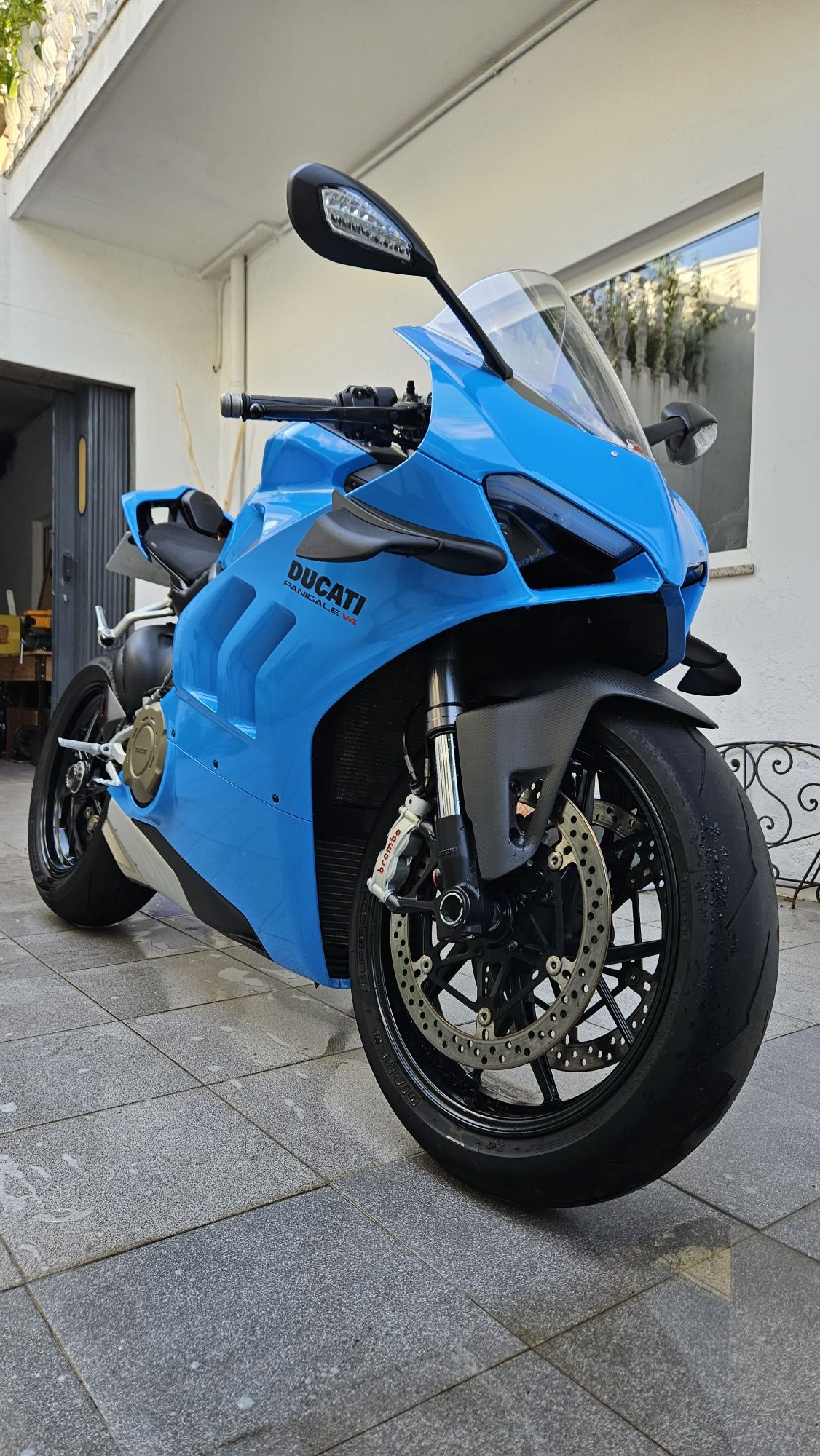 Ducati Panigale V4 Miami Blue