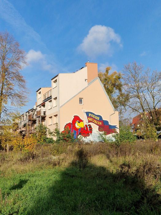 2 pokoje blok niedaleko jeziorka 2 piętro 43m2