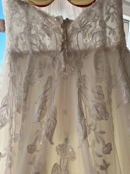 Suknia ślubna Sposabella z trenem