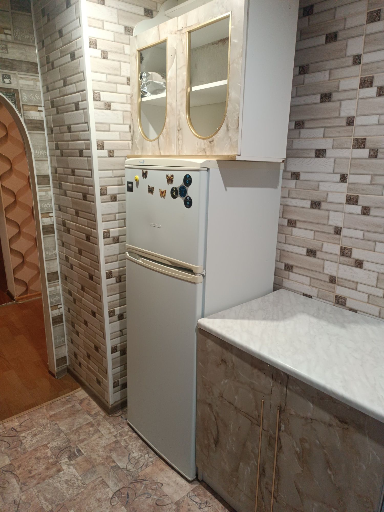 Продам 1 комнатную квартиру , 1/5 этаж. Алексеево-Дружковка