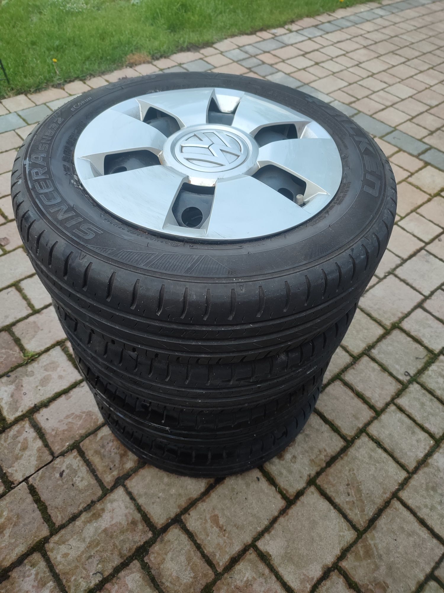 2 Komplety kół letnich VW 165/70r14