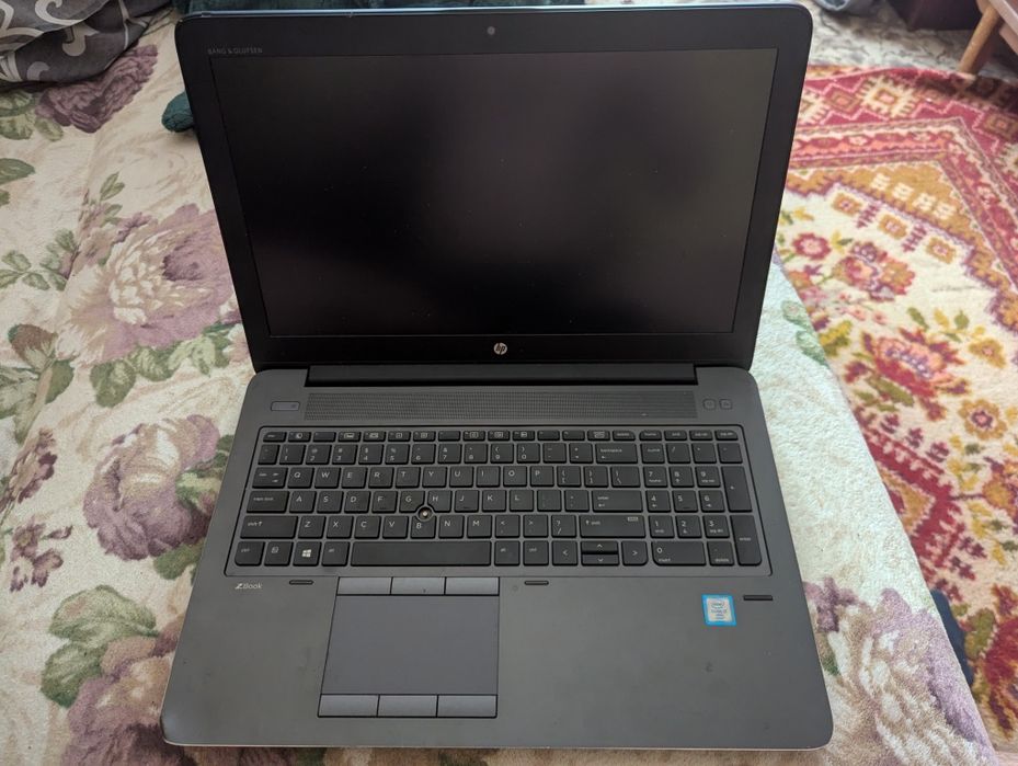 HP zbook g3 i7-6820hq/16gb/256ssd/4gb quadro 2000m/TN film