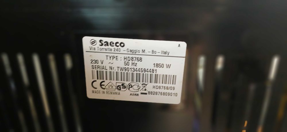 Кавамашина Saeco HD8768.
