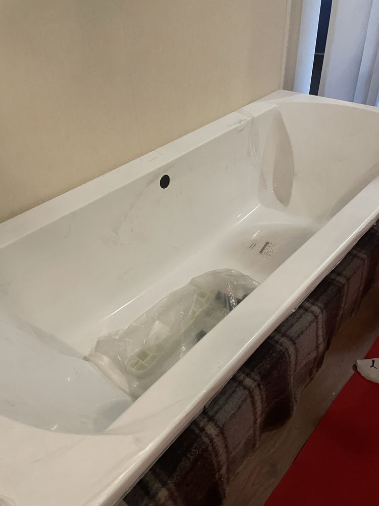 Ванна акриловая Villeroy & Boch 180cm/80