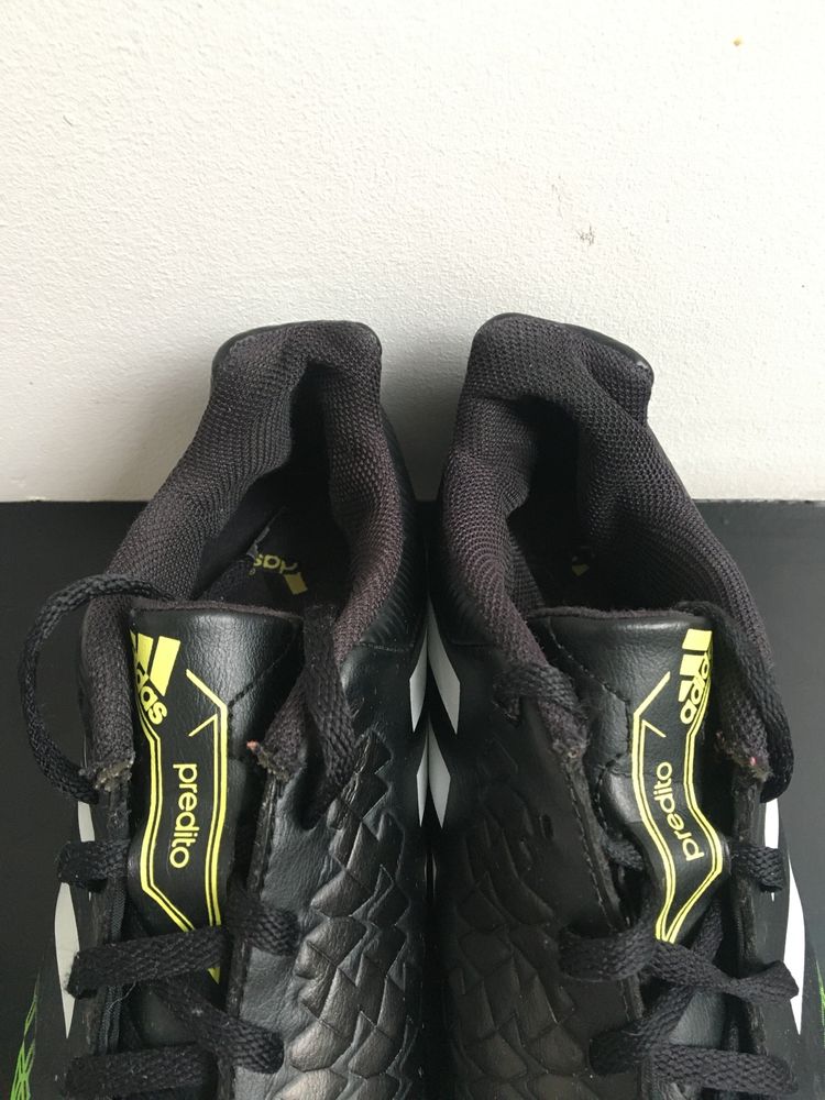 Buty piłkarskie korki Adidas Predito r.40 i 2/3