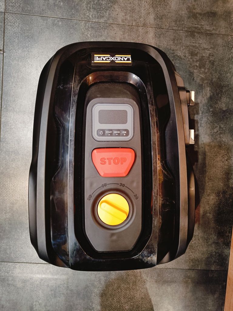 Nowy robot do trawy