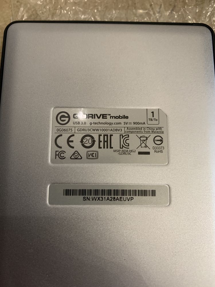 Внешний жесткий диск G-Technology G-DRIVE Mobile 1 ТБ 0G06075