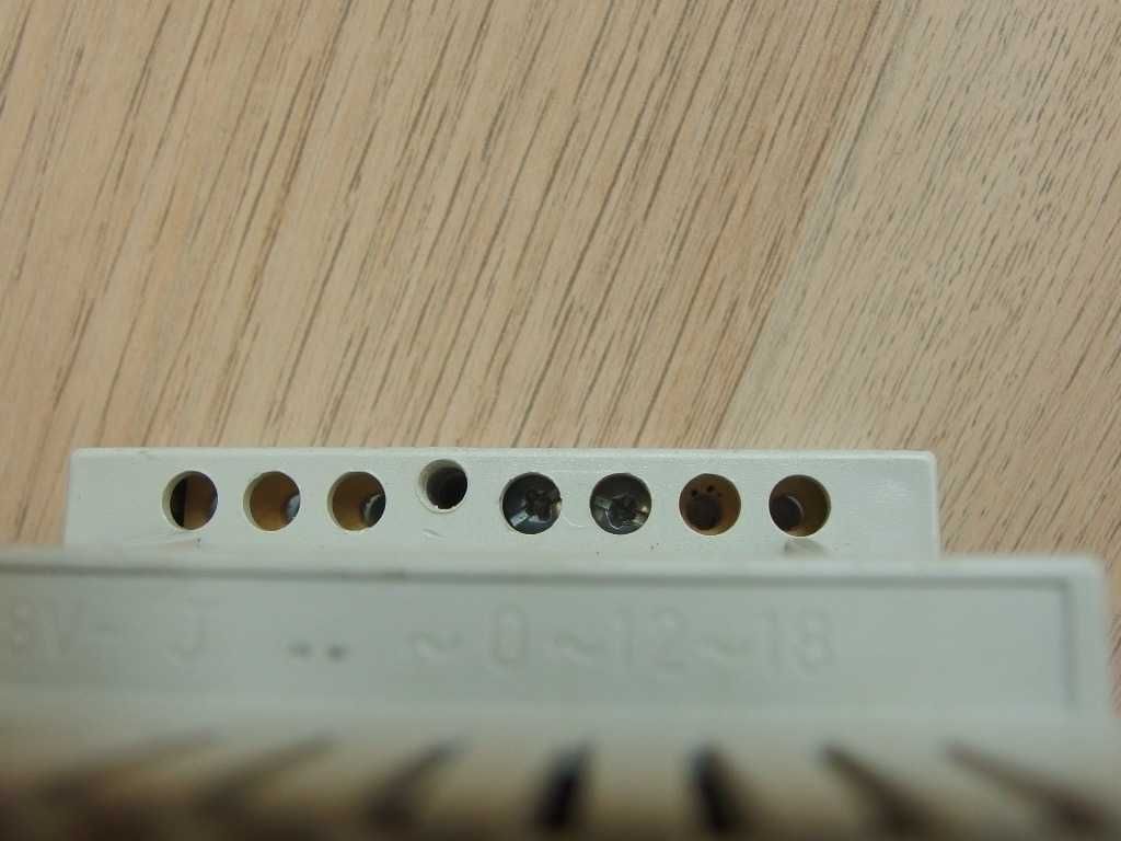 Video-domofon Bitron transformator 230 12V 2,3A 28VA szyna TH35