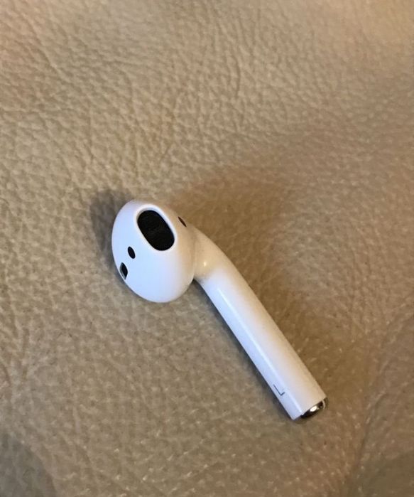 Airpods левый А2031 A2032 второе поколение