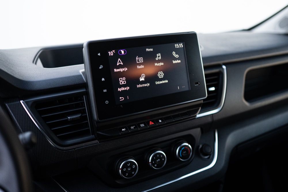 Wynajem wypożycz BUS 9-osobowy kat.B. Renault Trafic Automat Wrocław