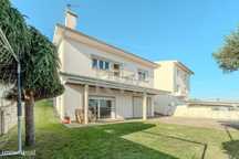.Moradia T5 em Vila do Conte 4 frentes