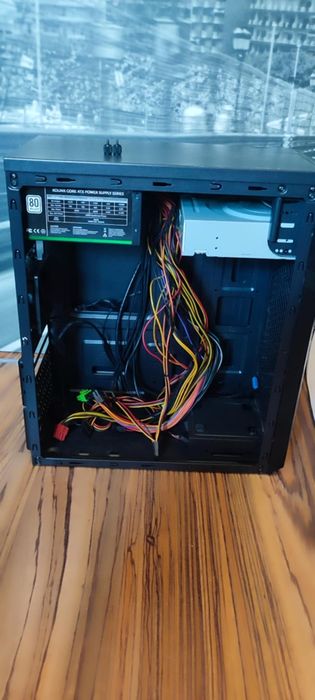 Obudowa komputera z zasilaczem kolink kl-c600 600w,