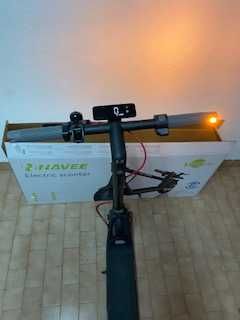 Trotinete Elétrica NAVEE V40i Pro - 350W Semi Nova