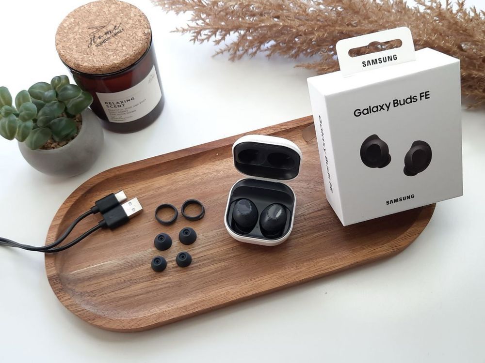 Наушники Samsung Galaxy Buds FE