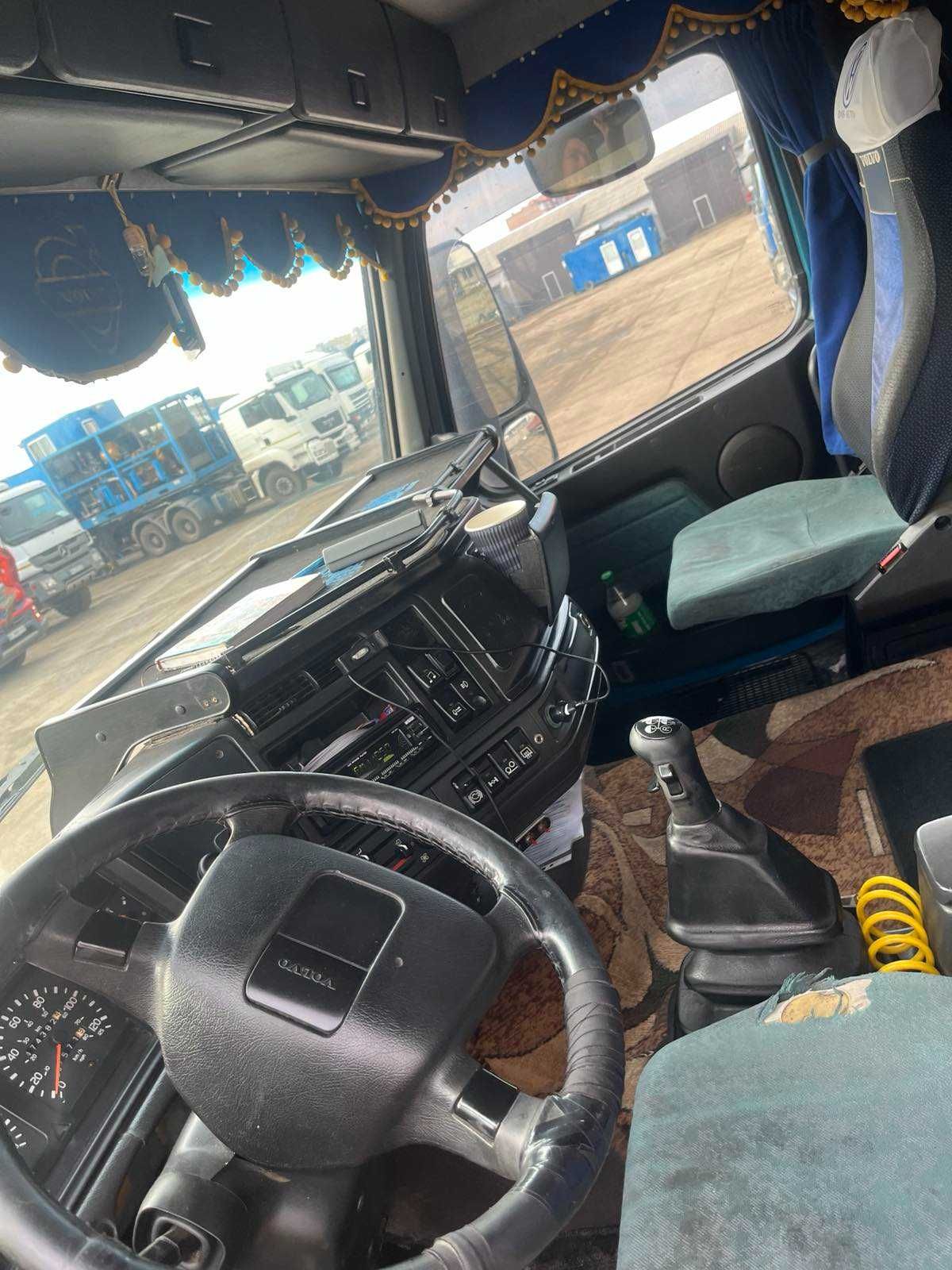 Продам тягач VOLVO FH12