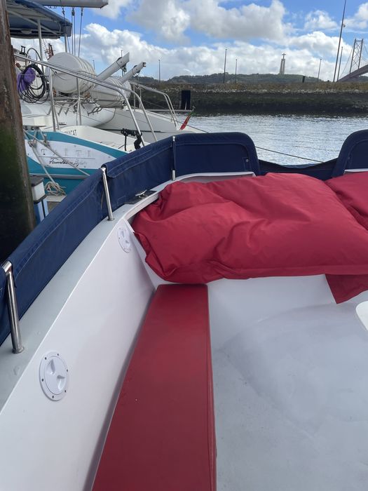 Barco Butt Cat 18pax