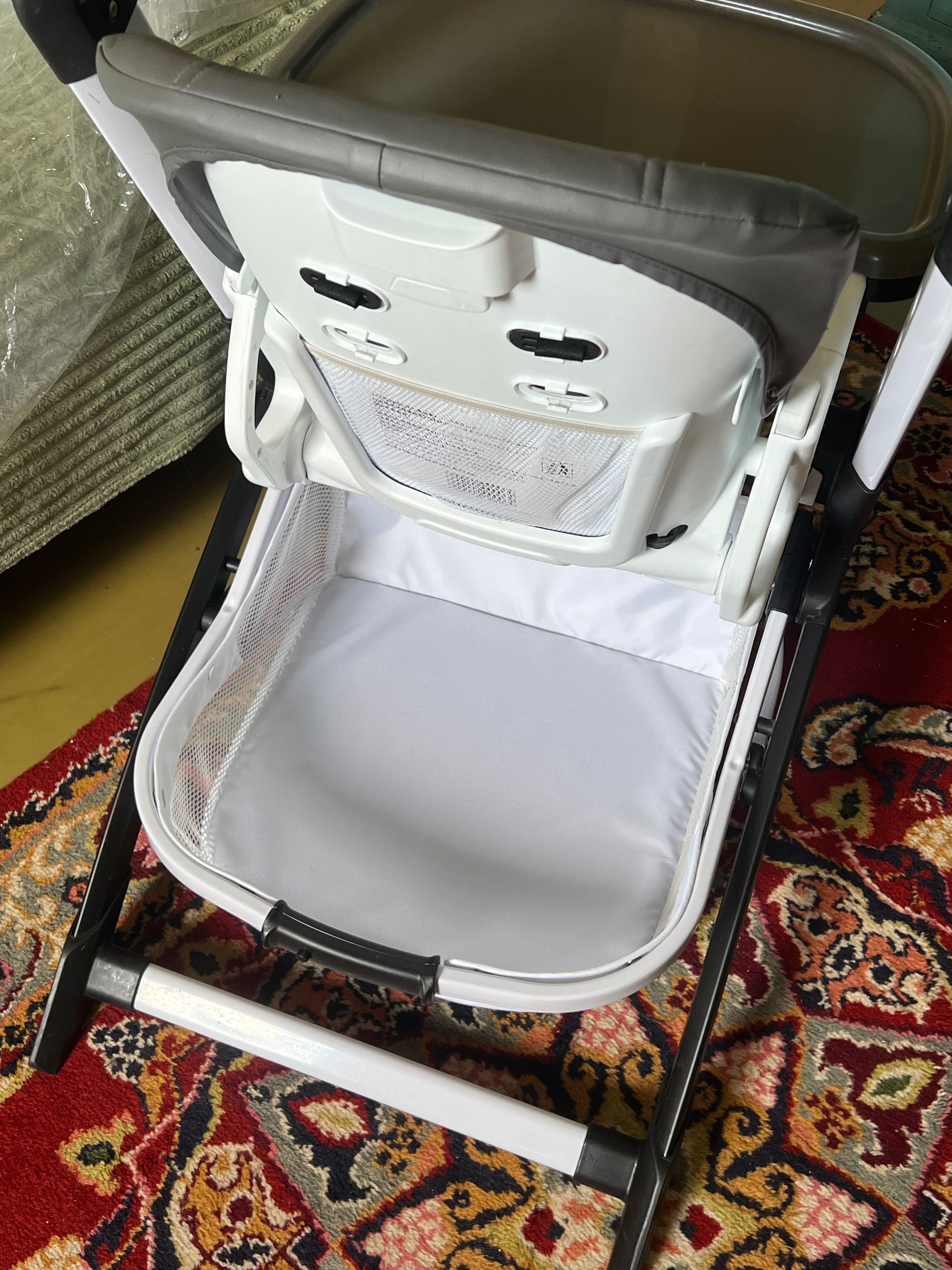 Стільчик для годування CARRELLO Apricus
б/в
