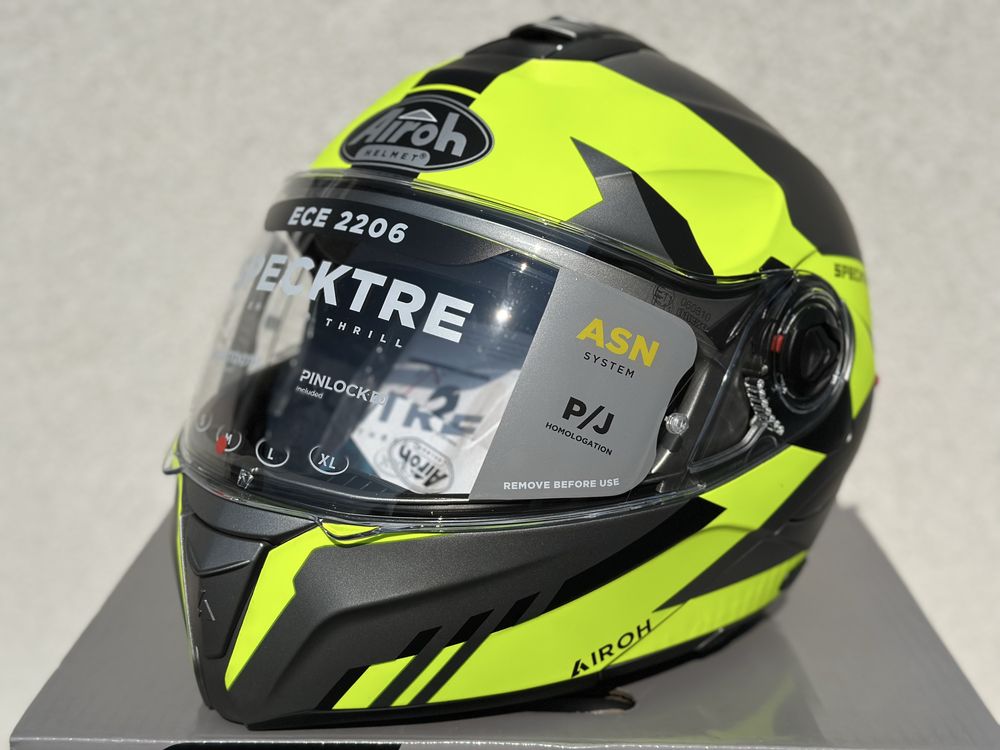 Szczekowy kask motocyklowy AIROH Spectre Clever rozmiar XXL, PROMOCJA!
