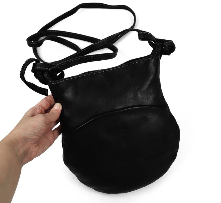 Натуральная кожаная чёрная сумка через плече хобо мешок, ручная работа