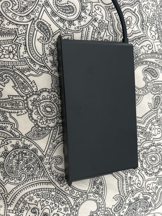 Carregador universal slim LENOVO por estrear de 230 W