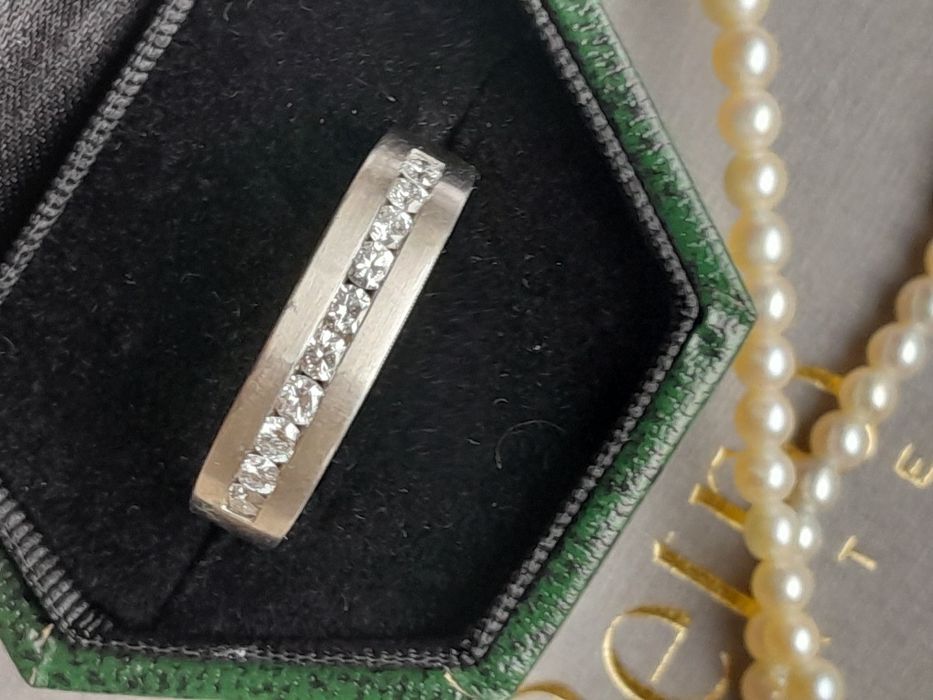 R.19 Obrączka 6.1g Platyna Brylanty 0.63 Vs WYCENA