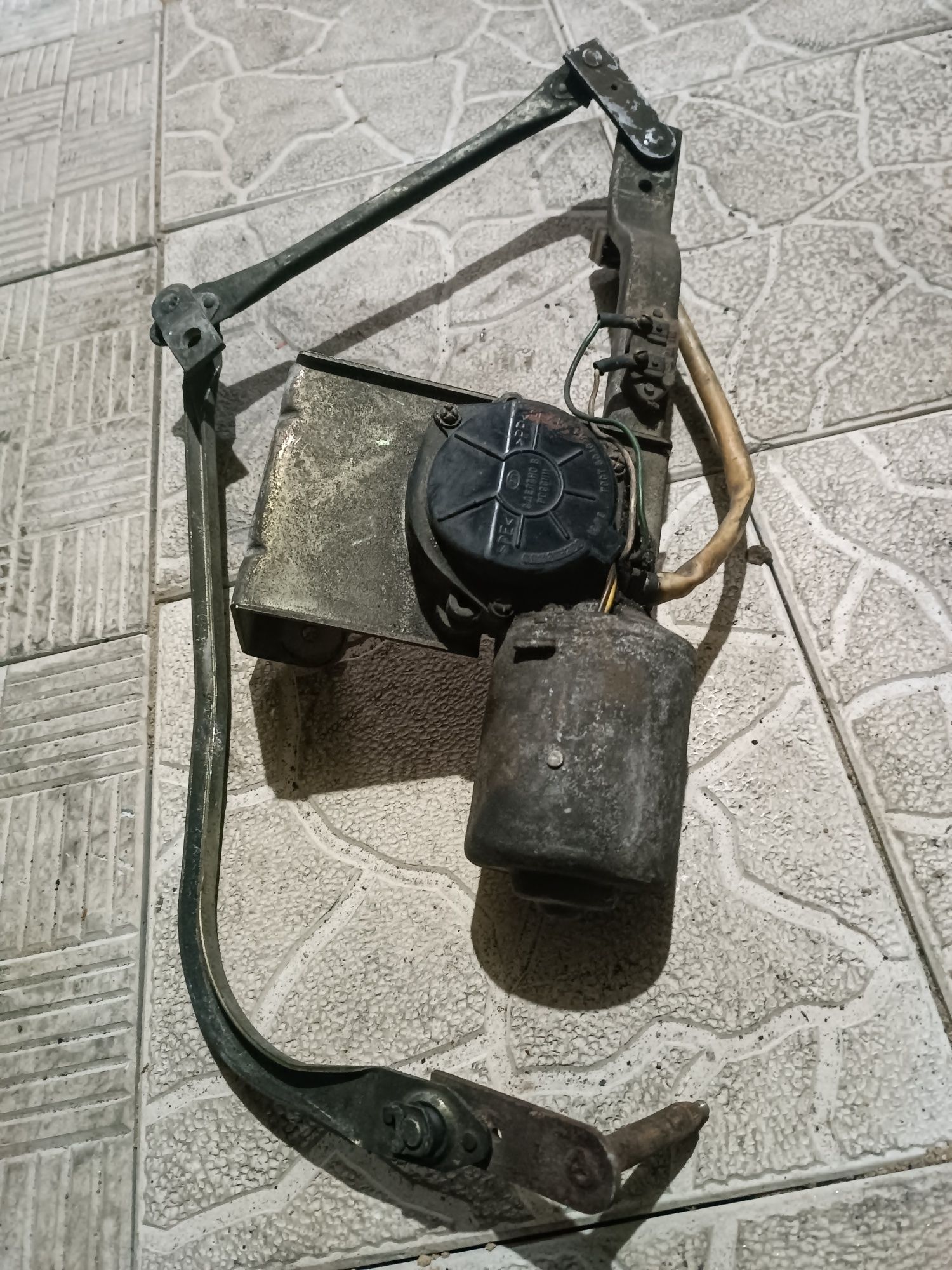 Моторчик склоочисників з трапецією Газель