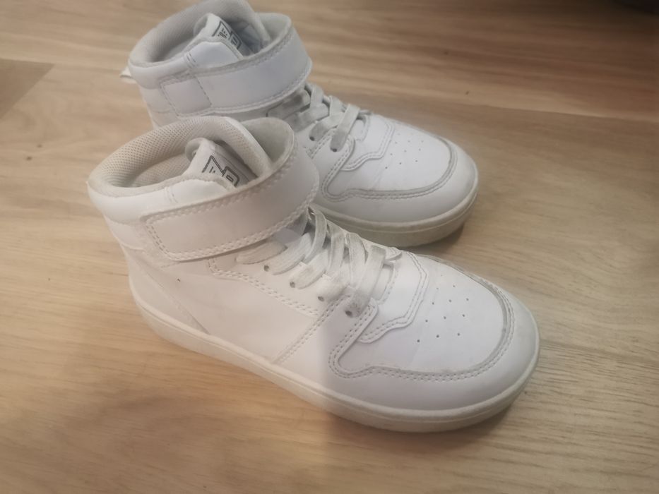 Buty sneakersy rozm 29 Reserved