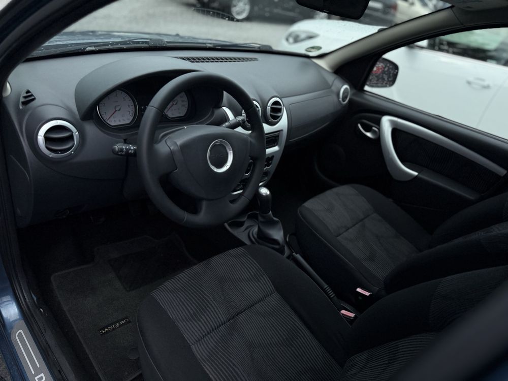 Dacia Sandero 1.4 бензин пригнана из Швейцарии