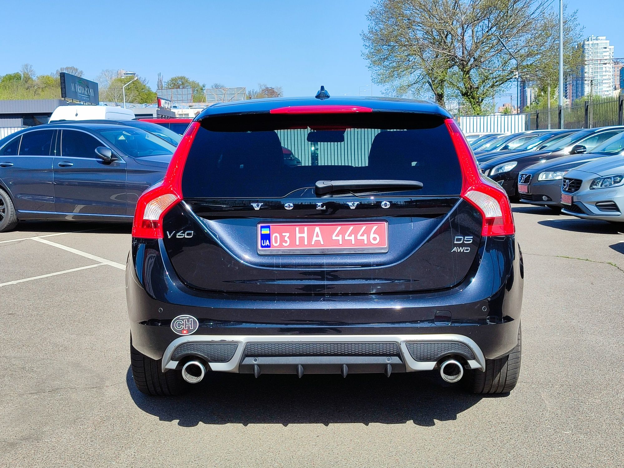 R-DESIGN Volvo V60 2,4 D5 AWD автомат 2013 ІДЕАЛ