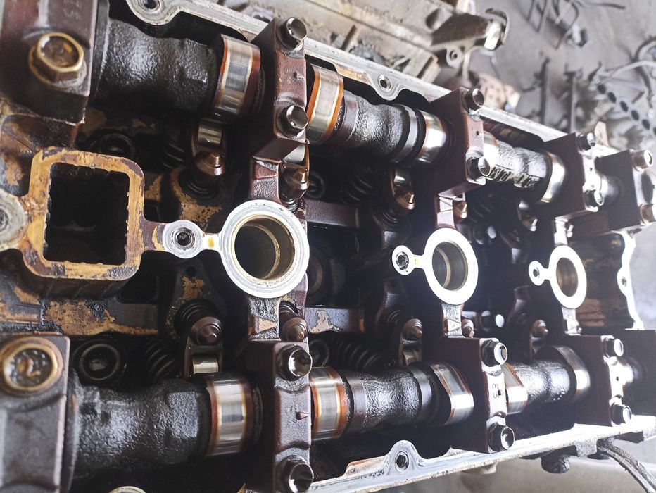 Głowica wałek rozrządu Hyundai Terracan KIA Sorento I 3.5 V6