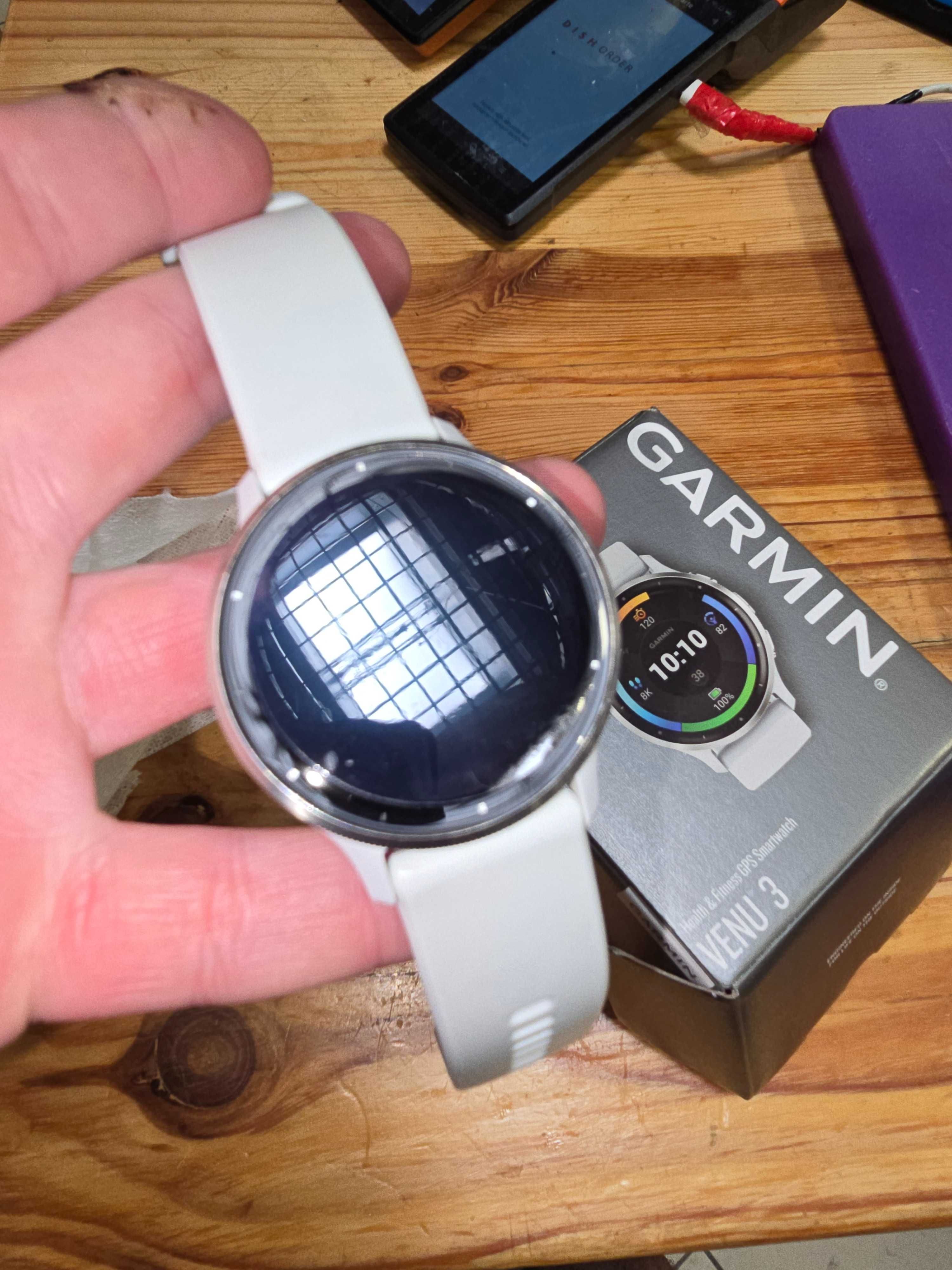 Smartwatch Garmin venu 3 biały
