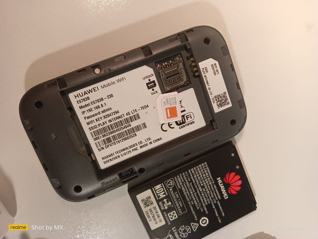 Router LTE 300Mb/s przenośny WiFi 2,4 GHz 5 GHzna kartę SIM internet