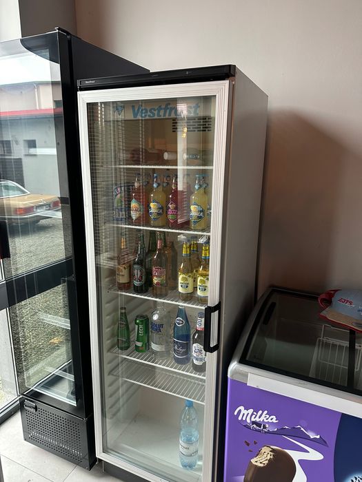 Chłodziarka przeszklona witryna szklana velfrost