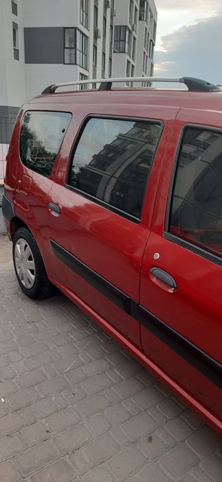 Logan MCV Логан універсал