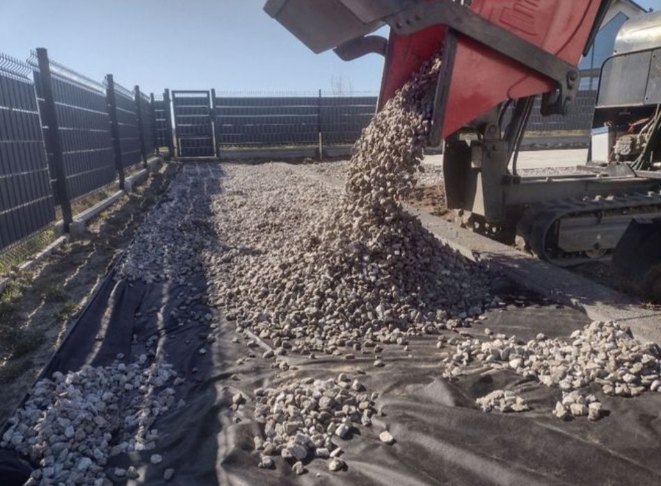 Usługi mini traktorkiem, zakładanie ogrodów, nasadzenia, glebogryzarka