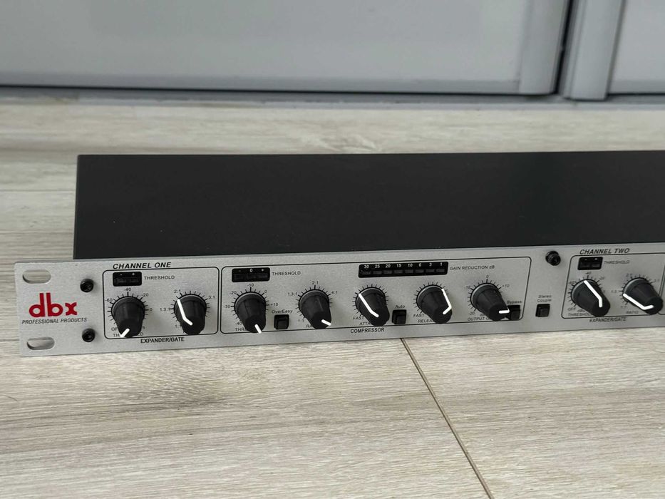 Procesor dynamiki Kompresor Gate DBX Professional 266XS