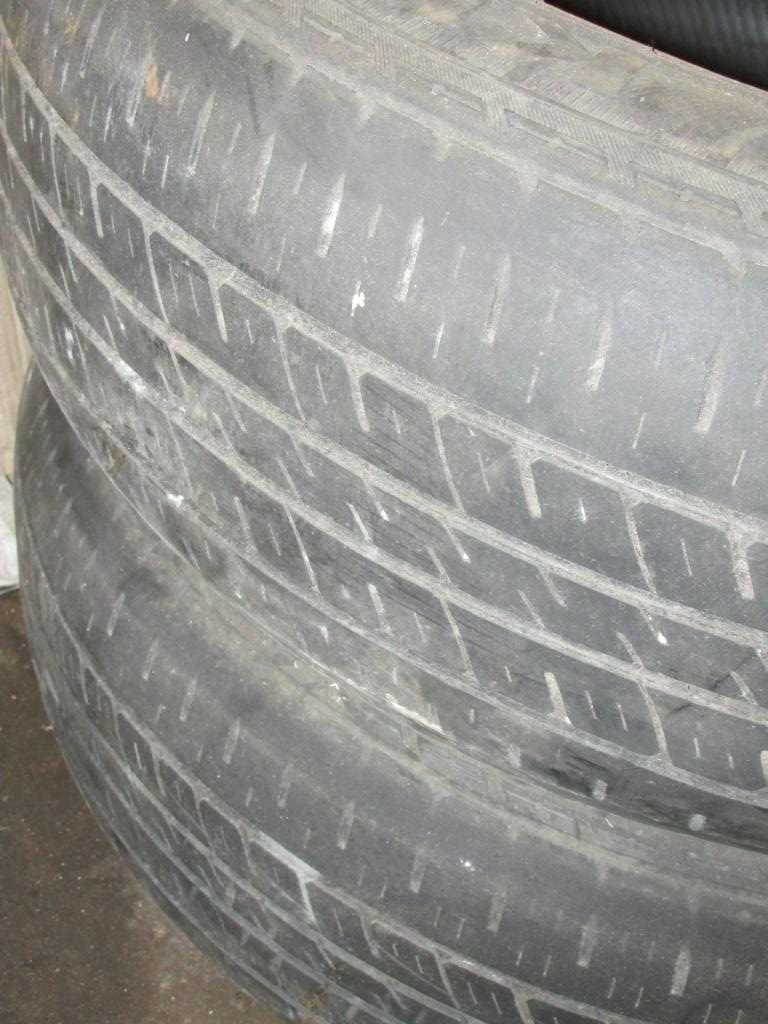 резина 235/60/18 лето Kumho пара