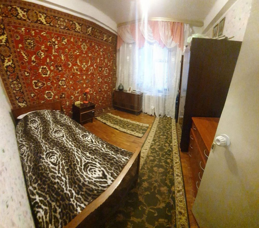 Продам 2-к квартиру Ратушного 33